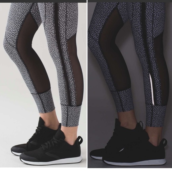 Lululemon Hit It 7/8 Tight 25 “ in Frozen Fizz 4 - Picture 2 of 9